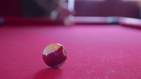 People playing billiard Vidéo 75167532