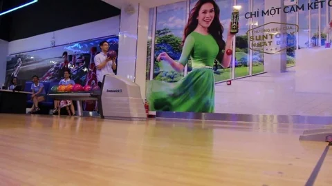 People playing bowling Stock-Footage 78252336
