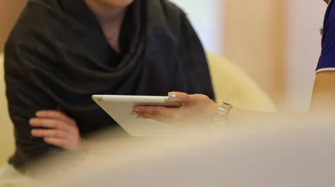 People playing tablet 動画素材 65725605