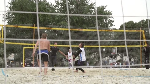 People Playing Volleyball 스톡 동영상 88336487