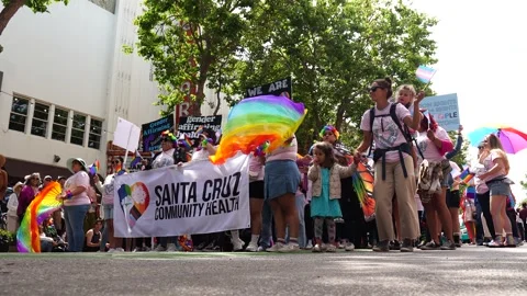 People at a Pride march. Vídeos de archivo 311608915