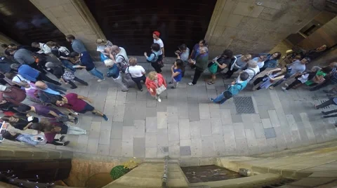 People in queue and passing by filmed from above Video stock 55062377