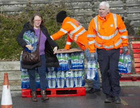 People queue for water due to burst piping, London, UK - 05 Mar 2018 Stock Photos