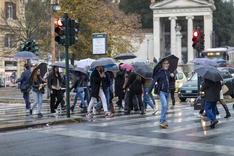 People in the rain Stock Photos