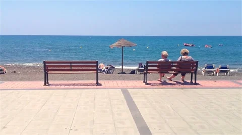 People relaxing at the beach Video stock 50615552