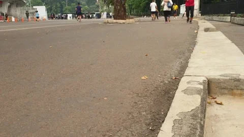 People running Stock-Footage 243154046