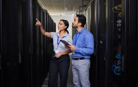 People, server room and engineering teamwork, inspection and tablet for Stock-Fotos