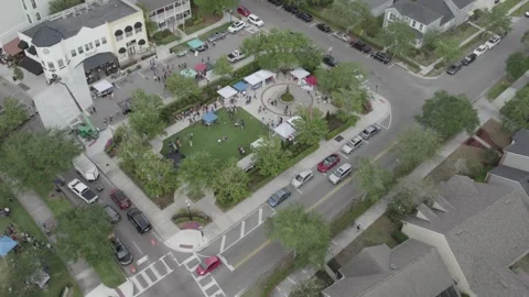 People in the square Stock-Footage 241262560