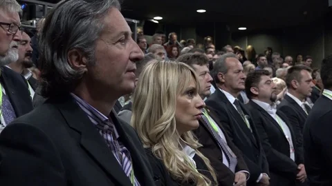 People standing in the hall 動画素材 69993751