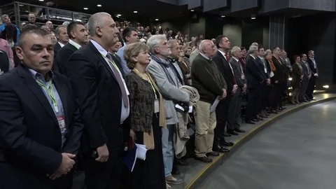 People standing in the hall 動画素材 69994053