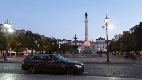 People on the streets of Lisbon Stock Footage 85404460