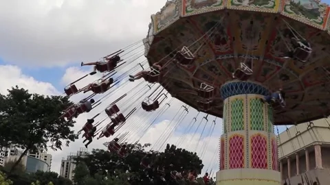 People on the swing ride 動画素材 245375682