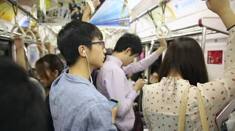 People on the Tokyo subway Video stock 40443115