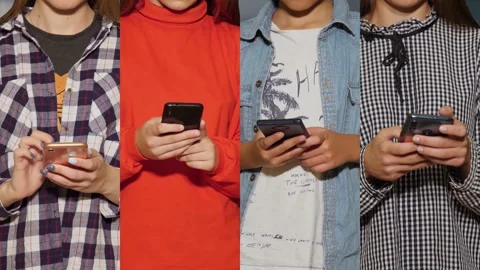 People using phones Видео 146910807