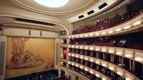 People in Vienna Opera before performance Video stock 98139284