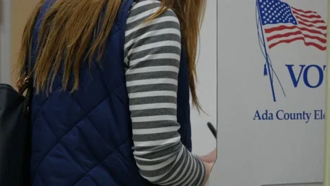 People Voting In The U.S., Contemporary 스톡 동영상 132588981