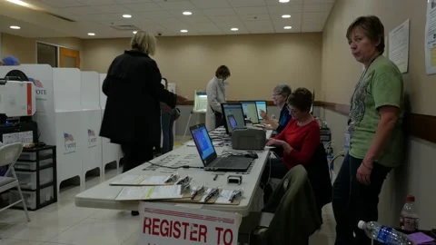 People Voting In The U.S., Contemporary 動画素材 132594419
