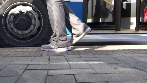 People Waiting The Bus 動画素材 73066632