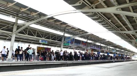 People waiting sky train for transit at Bangkok, Thailand. Stock Footage 68615109