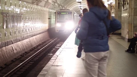 People waiting subway Stock Footage 114167639