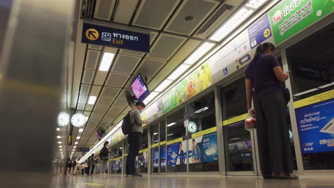 People Waiting for Train at Phra Ram 9 MRT Subway Station Stock Footage 149123414