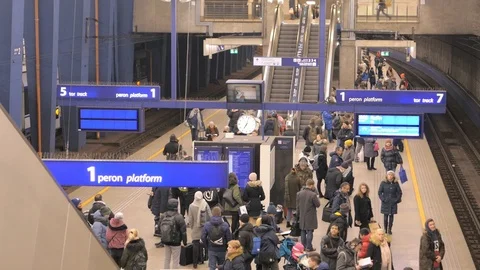 People waiting for train on the platform in Warsaw Main Station Stock Footage 101948543