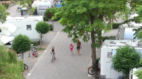 People walking in a camping 動画素材 65250525