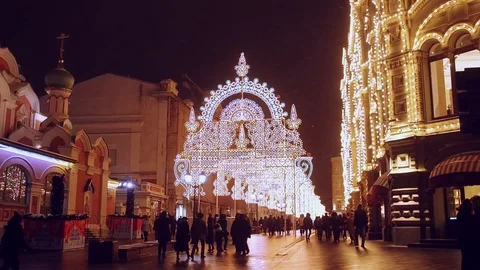 People walking in Christmas Stock Footage 71369332