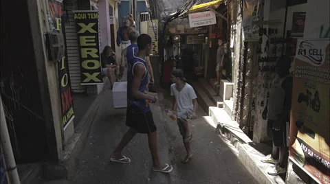 People walking in favela Stock-Footage 51778483