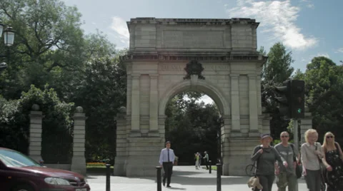 People walking Stock-Footage 37735785