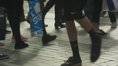 People walking 動画素材 52853681