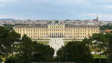 People walking in front of Schonbrunn Palace Stock Footage 77779551