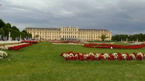 People walking in front of Schonbrunn Palace Stock Footage