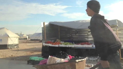 People walking inside Zaatari Refugee Camp_04 Video stock 41499105