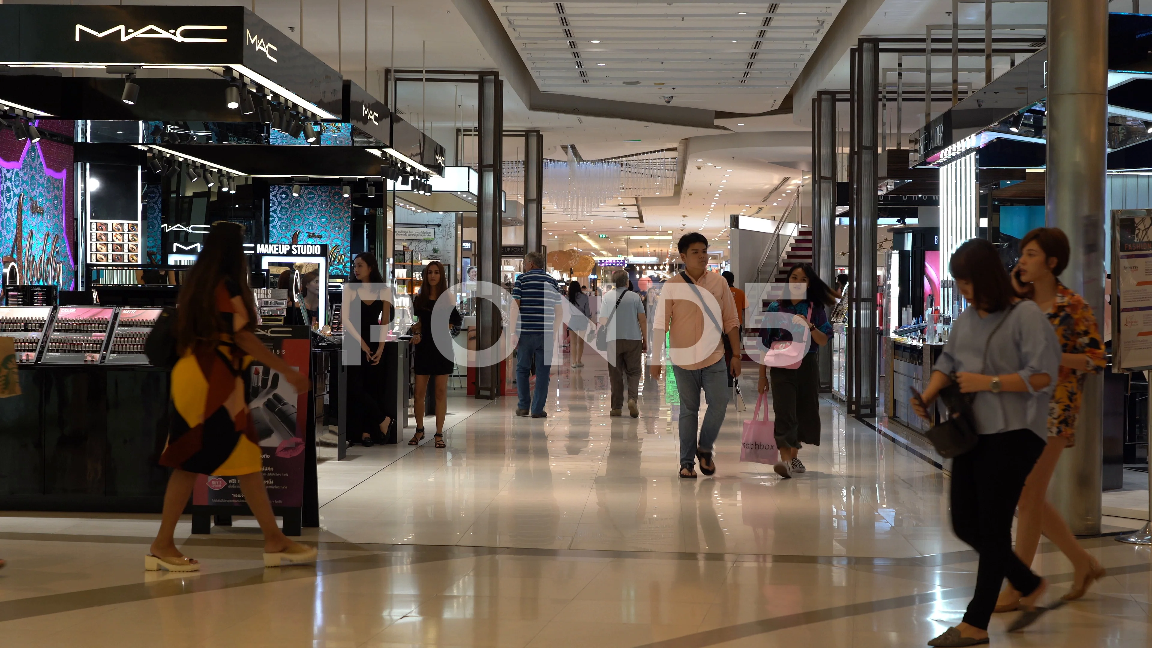 4K] Walk inside Siam Paragon huge shopping mall in Bangkok 