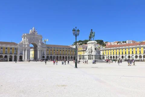 People walking in the Praca do Comercio, Lisbon, Portugal 스톡 사진