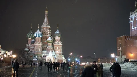 People walking at Red Square Kremlin Moscow city. Night evening St. Basil's Stock Footage 71602817