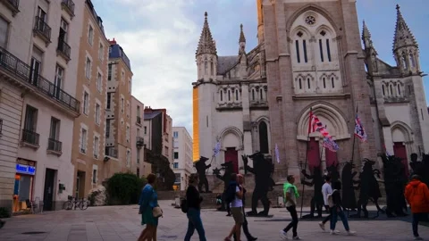 People Walking in the Square Before the Saint-Nicolas Basilica, Nantes, 4K Stock Footage 220584605