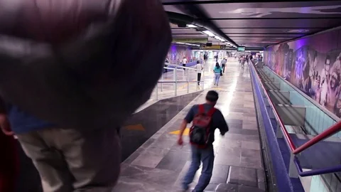 People walking through the corridors of the subway station. Stock Footage 77327619