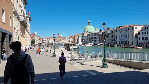 People walking in Venice Stock Footage 164857776