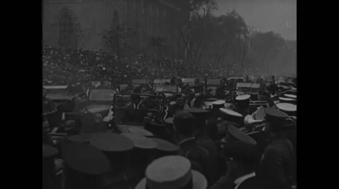 People watching parade in Central Park Stock Footage 43329809
