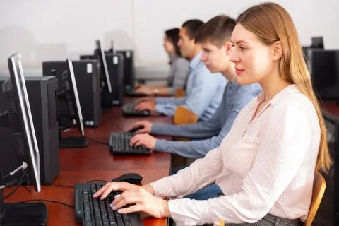 People working in co-working space Foto stock