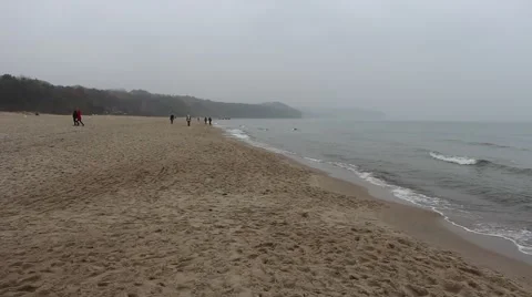 Peoples walking on the beach 스톡 동영상 43734137