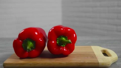 Pepper hitting pepper Stock Footage 194426720
