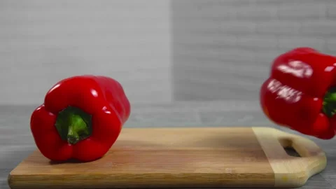 Pepper hitting pepper Video stock 194426725