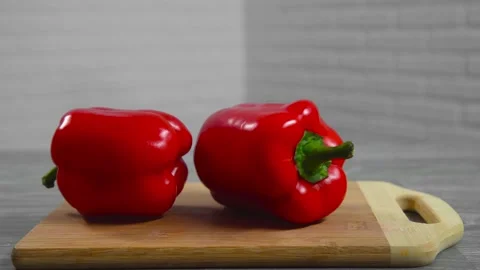 Pepper hitting pepper Stock Footage 194426727