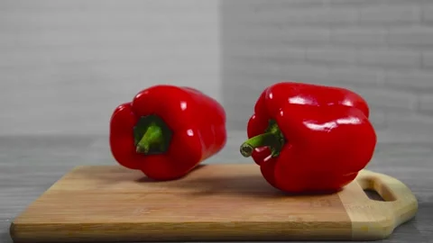 Pepper hitting pepper Stock Footage 194426730