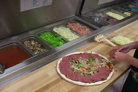 Pepperoni on Pizza Video stock 137020