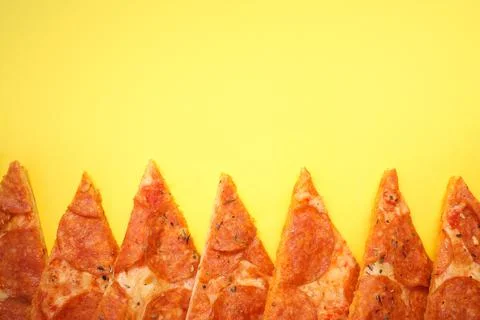 Pepperoni pizza Stock-Fotos