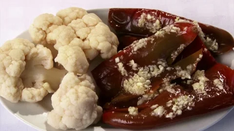 Peppers and cauliflower Video stock 10772948